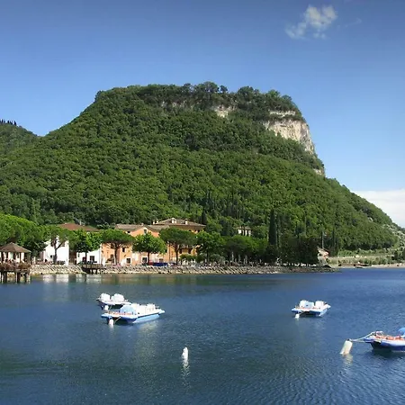 Casa Minerva Albisano